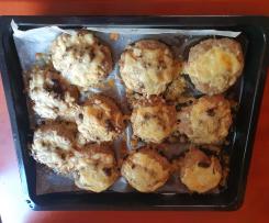 Mięsne gniazda z pieczarkami i żółtym serem