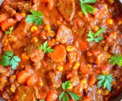 Potrawka z wołowiną, kukurydzą i batatem (przepis na 2 porcje)