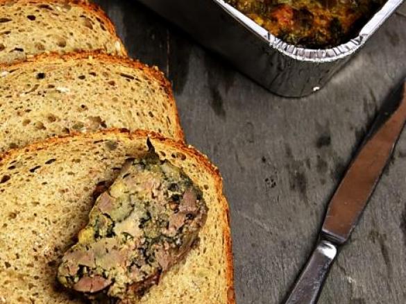 pieczeń drobiowa z wątróbką