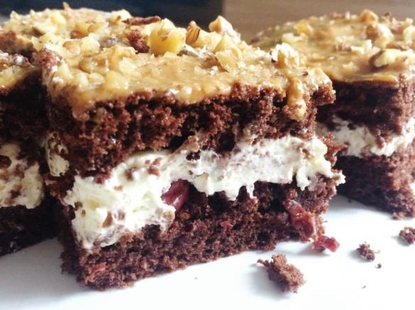 Natchnienie - biszkopt z wiśniami