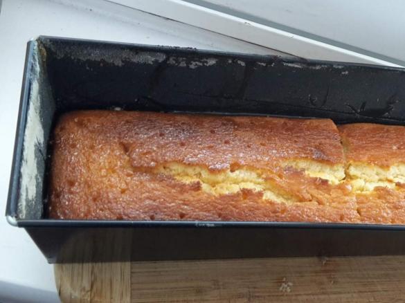 Wilgotne ciasto cytrynowe z mzawka :)