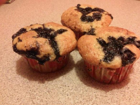 Muffinki jogurtowe z jagodami