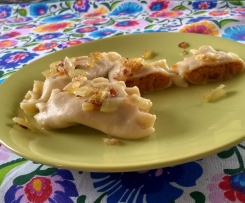 Pierogi z soczewicą i suszonymi pomidorami