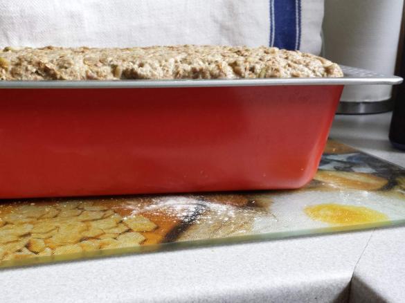 Chleb żytni razowy z nasionami na zakwasie