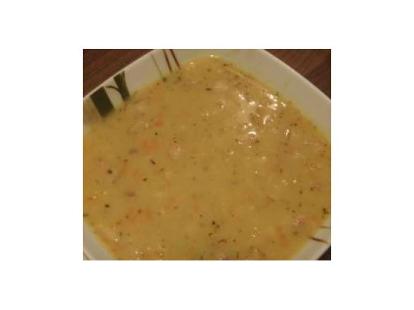 Zupa soczewicowa lub grochowa