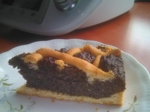 Makowiec z kratką na kruchym cieście