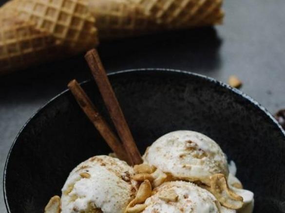 Lody z solonym karmelem