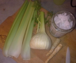 Zupa z kopru włoskiego na mleczku kokosowym