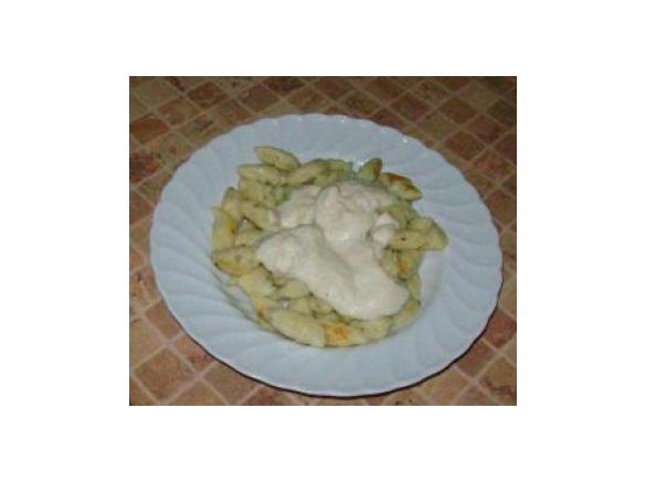 Kopytka ziolowe z sosem porowym