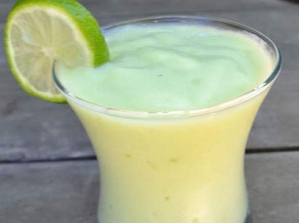 KOKTAJL Z AWOKADO