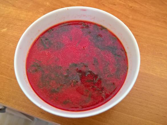 Zupa buraczkowa z botwiną