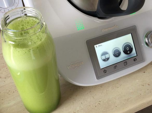 Orzeźwiający napój z Kolendry