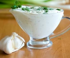 Sos czosnkowy-domowy