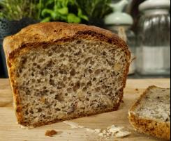 CHLEB ORKISZOWY Z MIGDAŁAMI