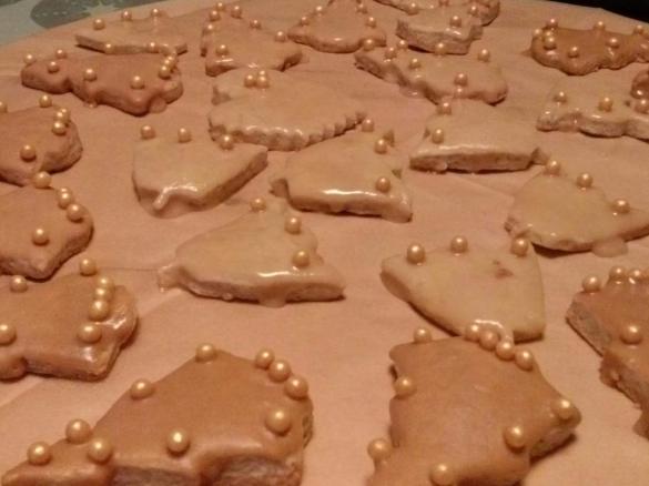 Świąteczne kruche ciasteczka orzechowe