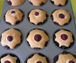 Muffinki sezonowe z owocami