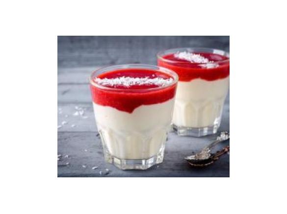 Panna cotta z sosem malinowym