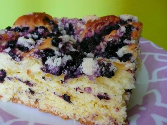 Ciasto drożdżowe z jagodami