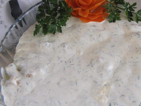 Świąteczna sałatka z brokuł i piersi