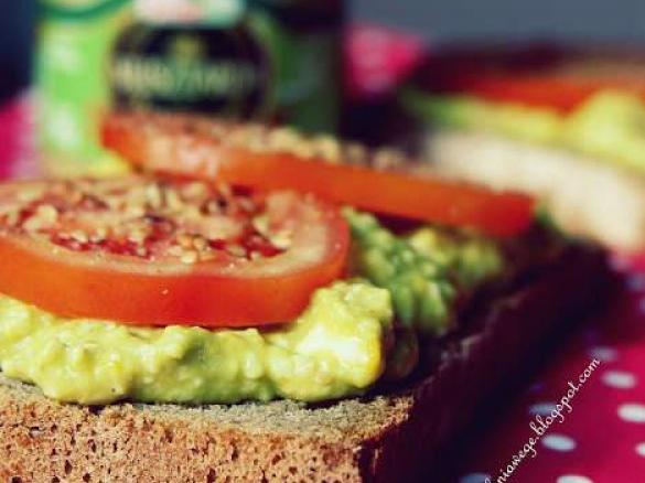 Pasta musztardowa do chleba