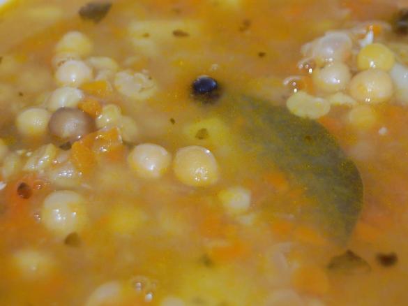 ZUPA GROCHÓWKA WEGETARIAŃSKA