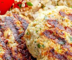 Fit Burgery z indyka i kalafiora na parze, Surówka z buraka i jabłka z octem jabłkowym