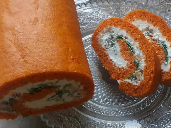 Rolada paprykowa z serem kozim orzechami włoskimi i rukolą