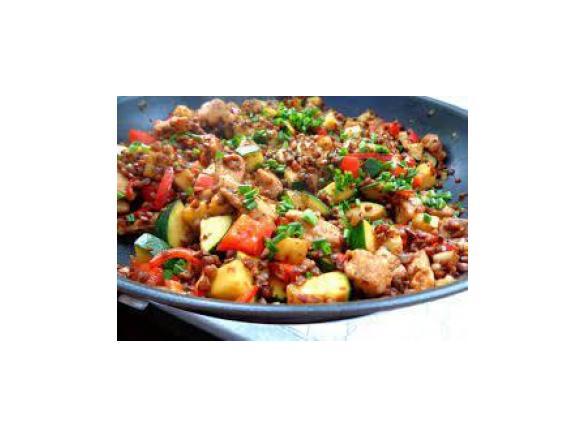 kasza jęczmienna z kurczakiem i cukinią