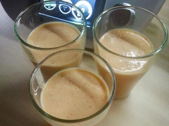 Smoothie mango + truskawki + kiwi ... Pychotka