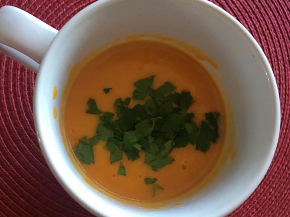 Orientalna zupa z krewetkami