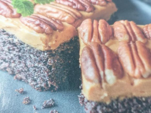 Placek z makiem i masą kajmakową