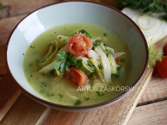 ZUPA Z CUKINII I KOPRU WŁOSKIEGO
