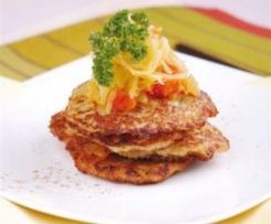 Placki ziemniaczane z kiszoną kapustą