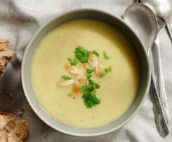 Zupa z  pietruszka i Jabłkiem * lekko pikantna