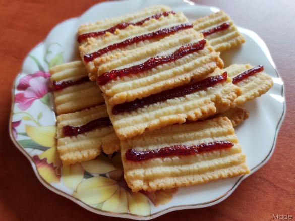 Ciasteczka z maszynki z marmoladą II