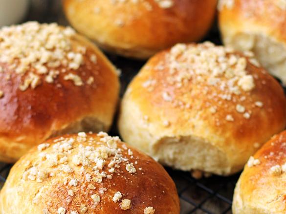 BUŁECZKI MAŚLANE Z NADZIENIEM