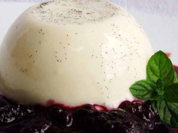 Panna cotta z chałwą 