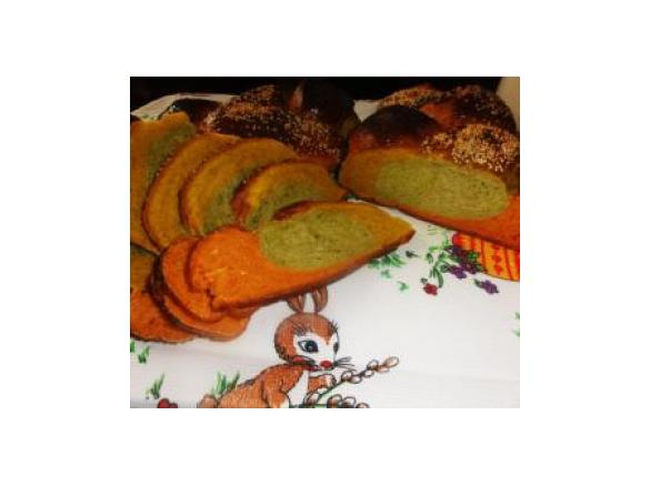 Chleb "Trzy kolory" na wielkanoc