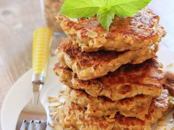 Owsiane placki z żurawiną i miodem