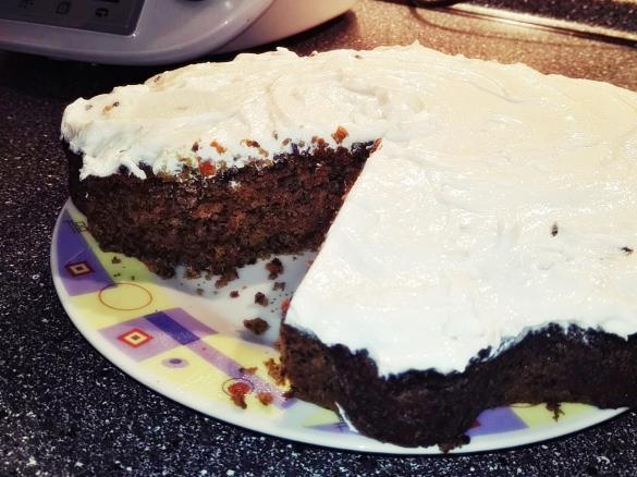 Ciasto marchewkowo-orzechowe