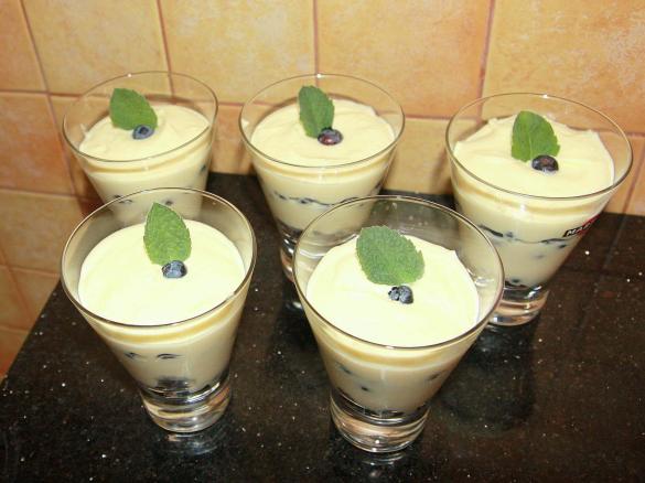 Deser z cyklu: "niebo w gębie", wariant z borówkami